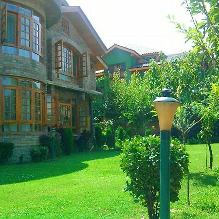 Hillscape Inn Srīnagar Exterior foto